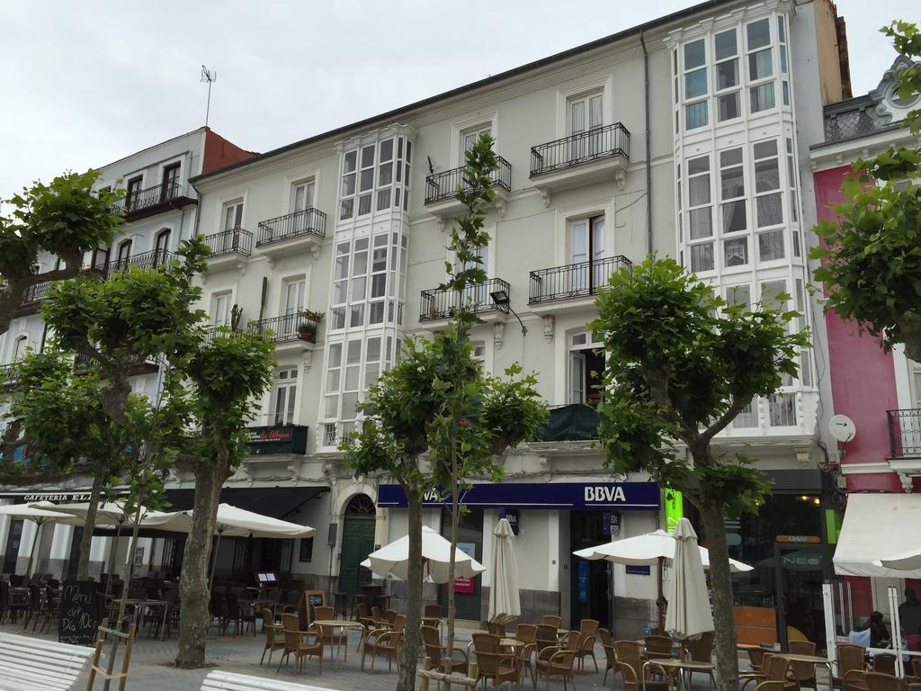 Albergue De Peregrinos La Bilbaina Santoña Exteriér fotografie