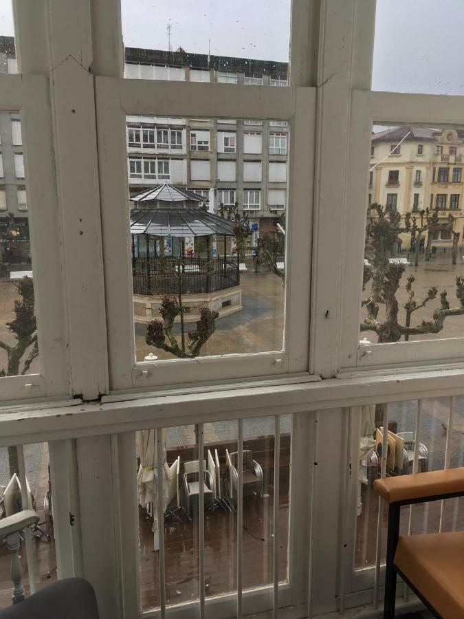Albergue De Peregrinos La Bilbaina Santoña Exteriér fotografie